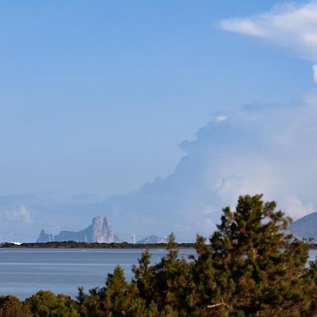 Alojamientos Turisticos Cardona Es Pujols Kültér fotó